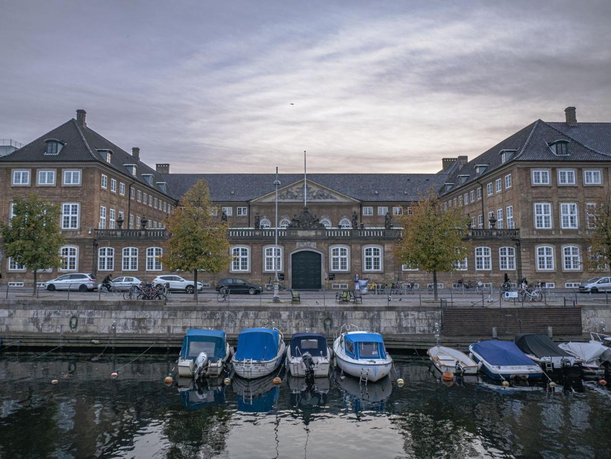 Lavish 4Br Apartment In The Heart Of Cph By The Canals Köpenhamn Exteriör bild