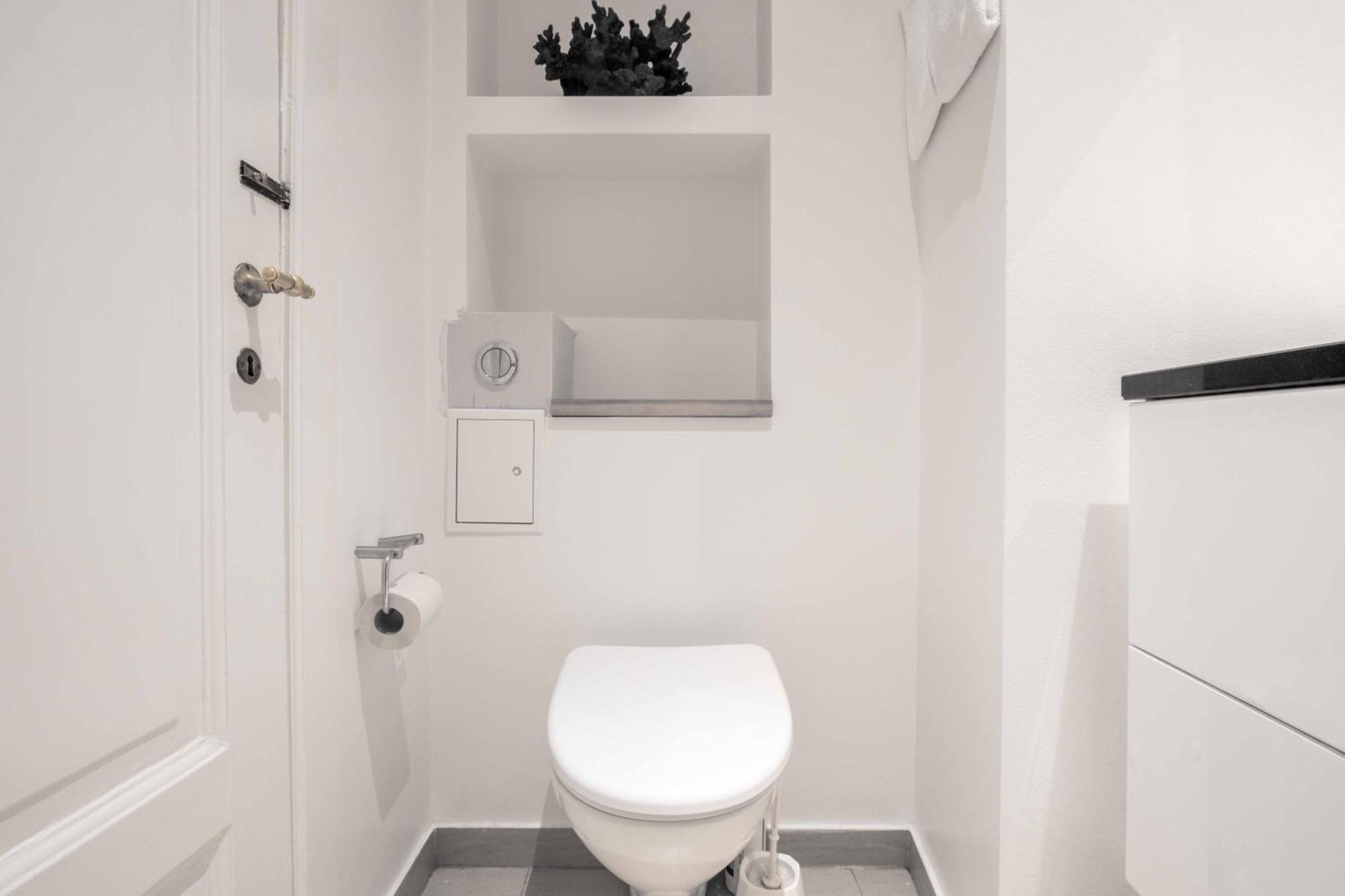 Lavish 4Br Apartment In The Heart Of Cph By The Canals Köpenhamn Exteriör bild