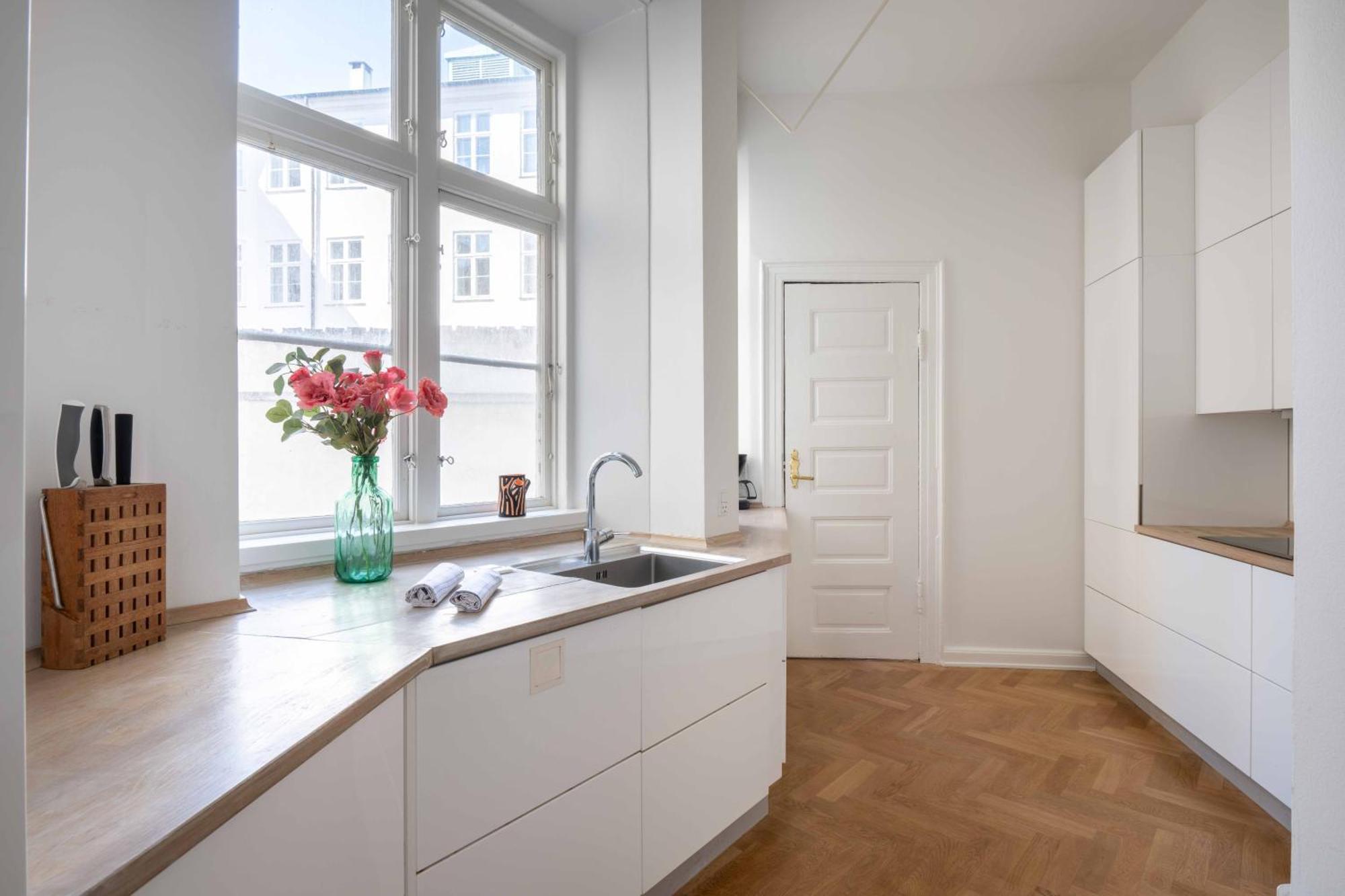 Lavish 4Br Apartment In The Heart Of Cph By The Canals Köpenhamn Exteriör bild
